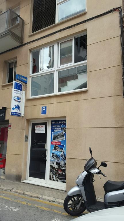 Hostal Europa 塔拉戈纳 外观 照片